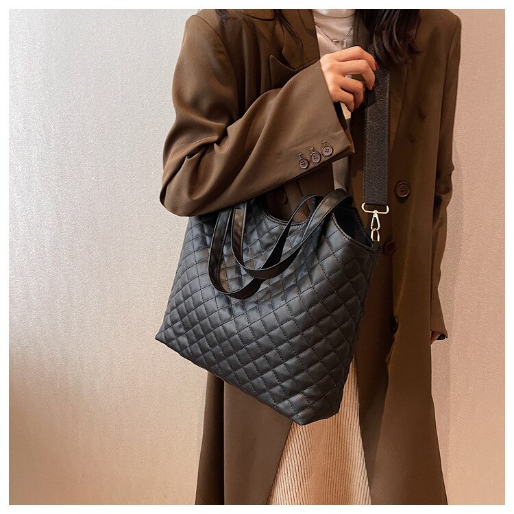 HB016 Women Tote Bag – (Black)